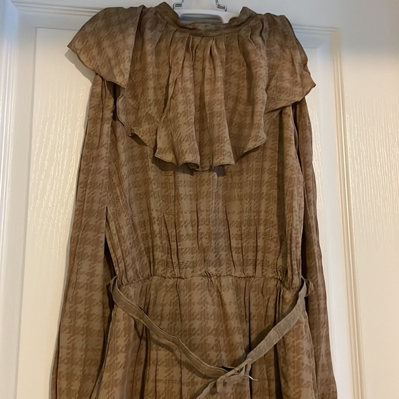 Vintage 1970’s dress - Picture 2 of 7